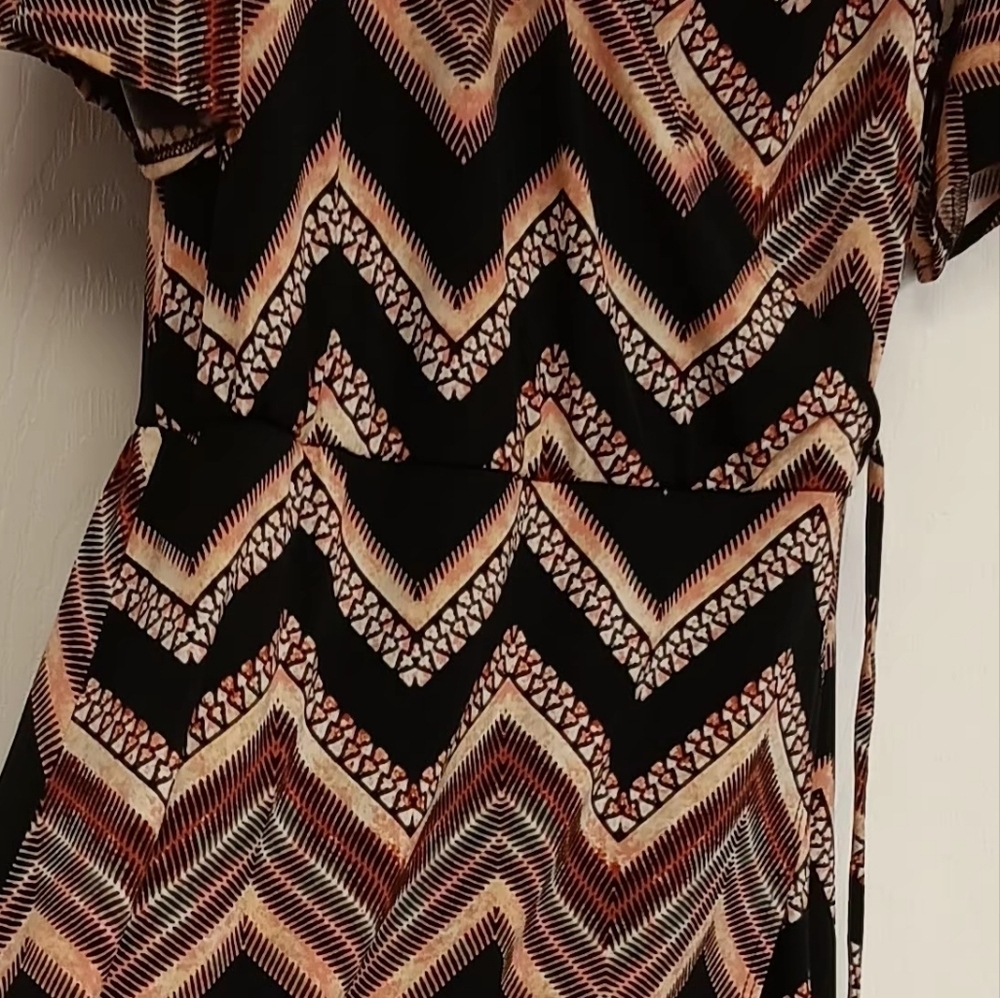 Maurices Dress, Size small, soft flower, Maxie dress multi color pre-owned - Picture 5 of 5